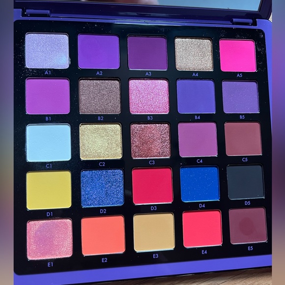 Anastasia Norvina Pro Pigment Palette Vol 1  swatched - Picture 2 of 3